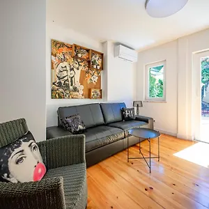https://serene-hideaway-in-chiado.hotels-lisbon-portugal.com